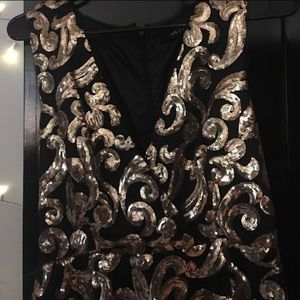 Ark & Co Dresses - Ark & co gold and black sequin dress Ark & Co Dresses - Ark & co gold and black sequin dress